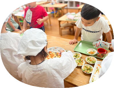 給食の画像